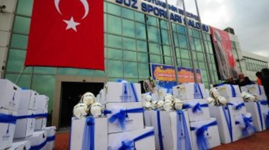 Başkan Kocaoğlu'ndan Il&ccedil;elere Spor Tesisi S&ouml;z&uuml;