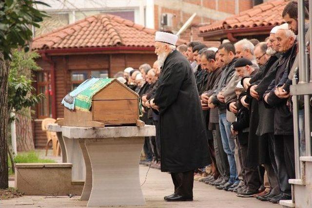 Mehmet Sarı’nın Annesi Vefat Etti