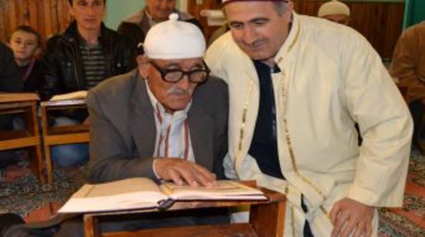 Finike'nin Akyaka K&ouml;y&uuml;nde Kur&rsquo;&acirc;n &Ouml;ğrenme Seferberliği Var