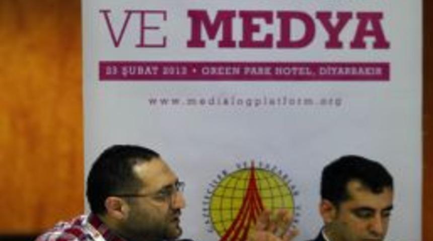 Medya Dili Diyarbakır'da Tartışılıyor: 'Uzlaşı Dili' S&uuml;rece B&uuml;y&uuml;k Katkı Sağlar