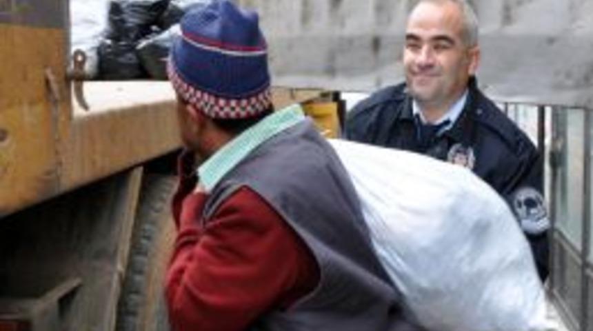 Alanya&rsquo;da 500 Bin Adet Sahte Saat Ve G&uuml;neş G&ouml;zl&uuml;ğ&uuml; Ele Ge&ccedil;irildi