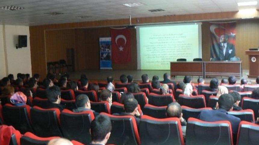 Kulp&rsquo;ta En &Ccedil;ok Ben Kitap Okuyorum Projesinin Tanıtımı Yapıldı