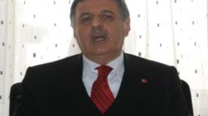 Nevzat Pakdil: Yasaksız Bir T&uuml;rkiye Istiyoruz