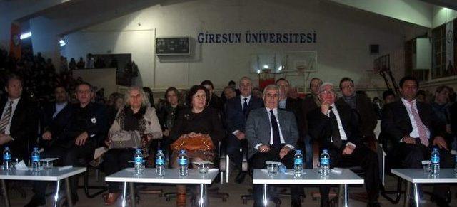 Kültür Ve Turizm Bakanlığı Ankara Devlet Türk Halk Müziği Korosu Giresun'da Konser Verdi