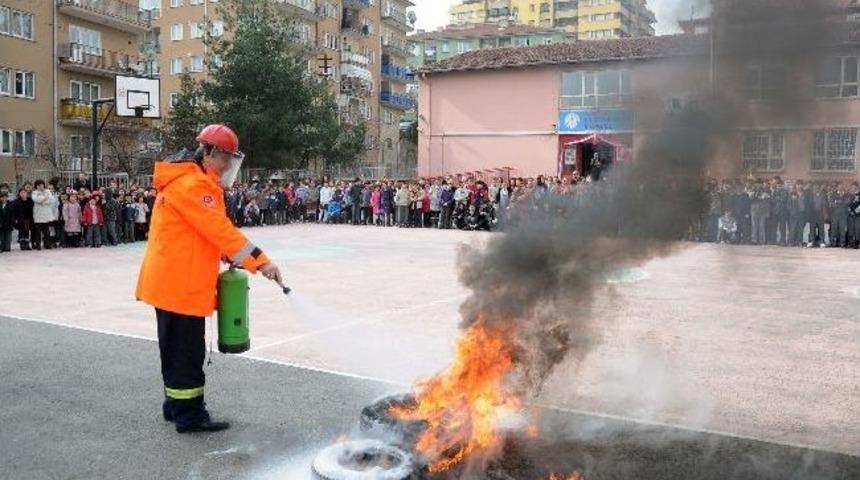İlk&ouml;ğretim Okullarında Yangın Tatbikatı