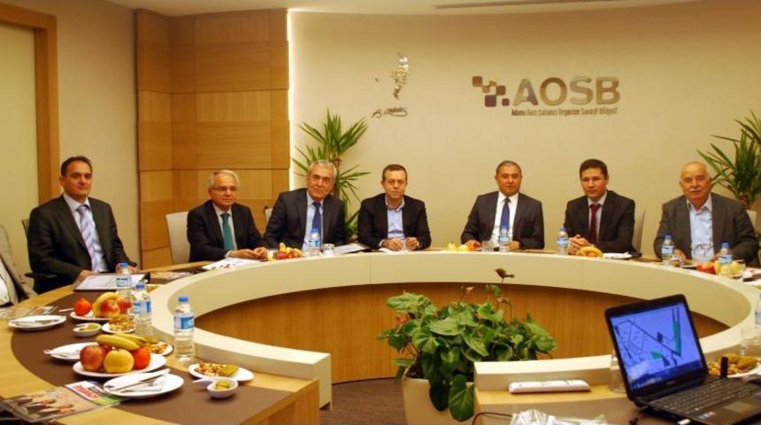 Adana'da Sanayici Kamu Işbirliği S&uuml;r&uuml;yor