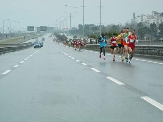 33.uluslararası Trabzon Yarı Maratonu Koşuldu