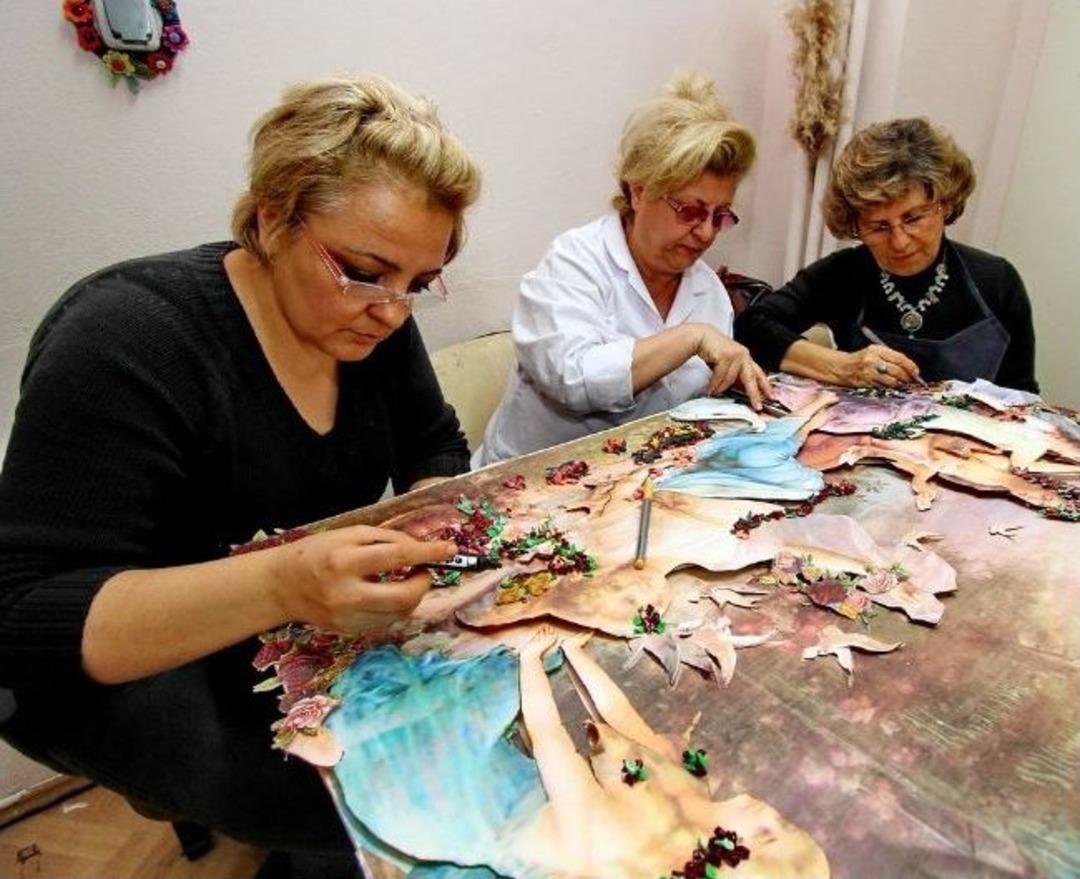 Ev Hanımlarının Hepsi Birer Sanat&ccedil;ı Oldu