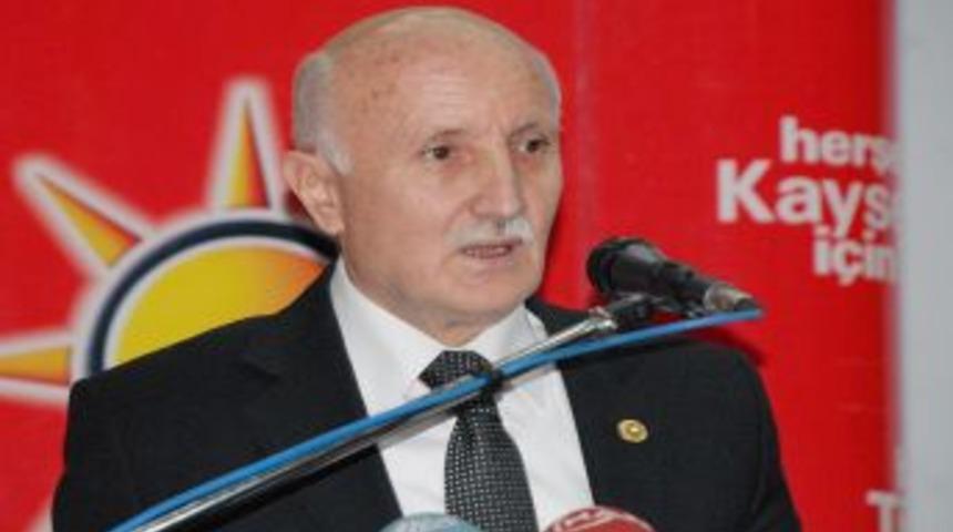 Karayel: 28 Şubat&rsquo;ta Komutanlar Din Adamlığı Bile Yaptılar