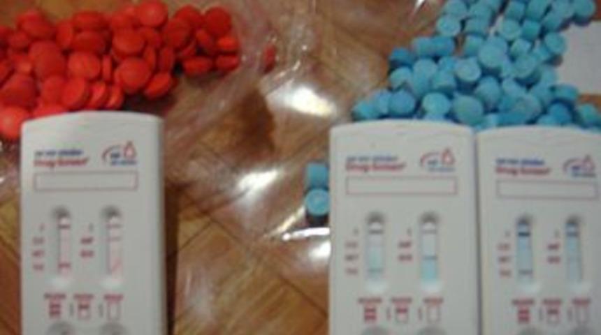 Ağrı'da 5 Bin 935 Adet Extacy Uyuşturucu Hap Ele Ge&ccedil;irildi