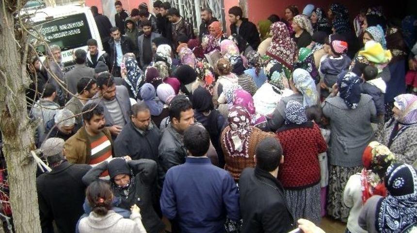 Alkoll&uuml; Baba, 12 Yaşındaki Oğlunu Vurdu