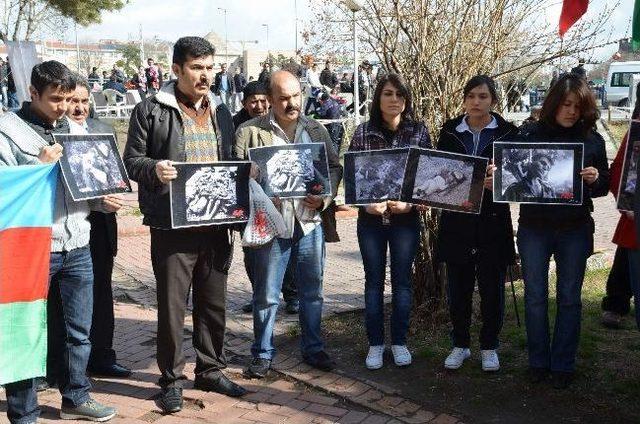 Türkiye Kamu-sen Hocalı Katliamında Ölenleri Andı