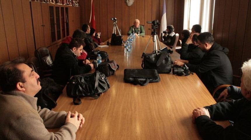 Posbıyık: Y&uuml;z&uuml;nden Yaralanan Futbolculara Biber Gazı Sıkıldı