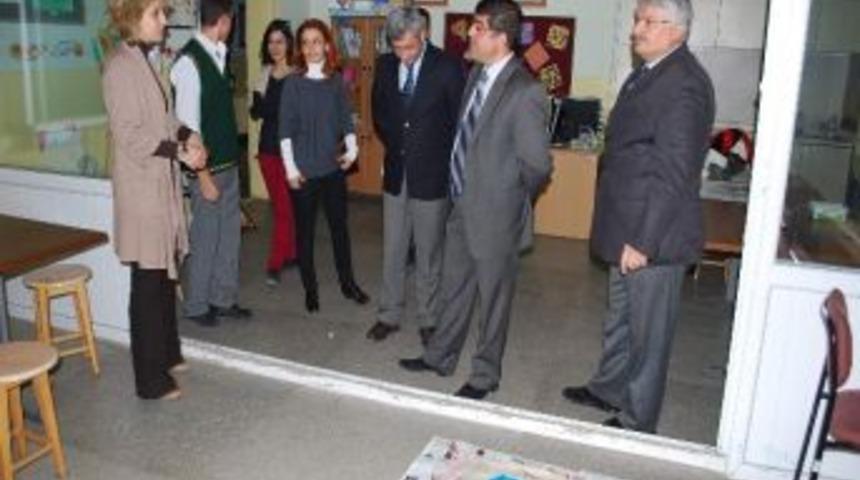 Aksoy, Rehberlik Araştırma Merkezi&rsquo;ni Ziyaret Etti