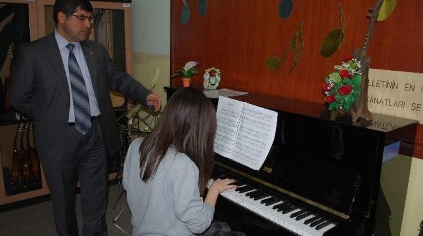 Aksoy&rsquo;dan Bilim Sanat Merkezi&rsquo;nde İnceleme