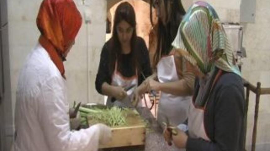 Urfa mutfak m&uuml;zesinde yemek kursu
