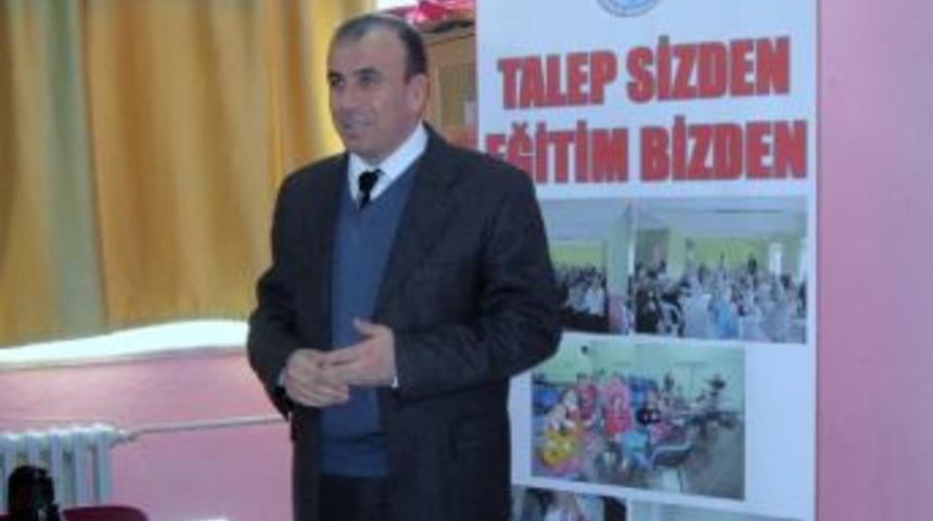 Gediz'de '&ccedil;ocuklu Anne Ve Babalara Bilin&ccedil;lendirme' Semineri
