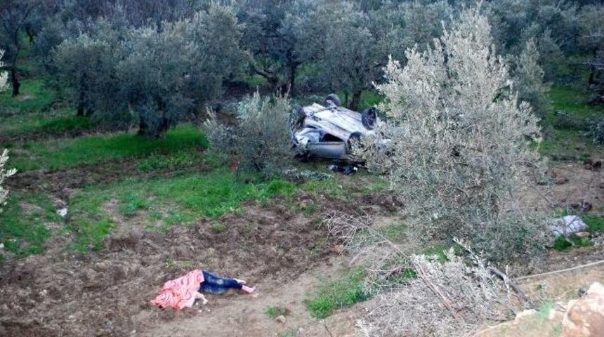 Bursa&rsquo;da Otomobil Tarlaya U&ccedil;tu: 2 &Ouml;l&uuml;, 1 Yaralı
