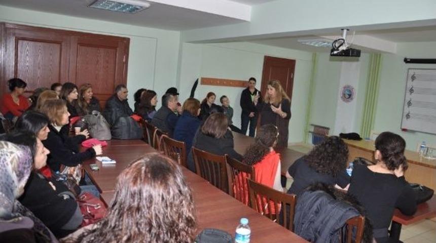 Ayla Algan&rsquo;dan Sanat Eğitimi Semineri