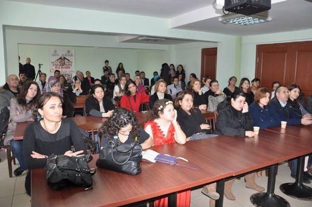 Ayla Algan’dan Sanat Eğitimi Semineri