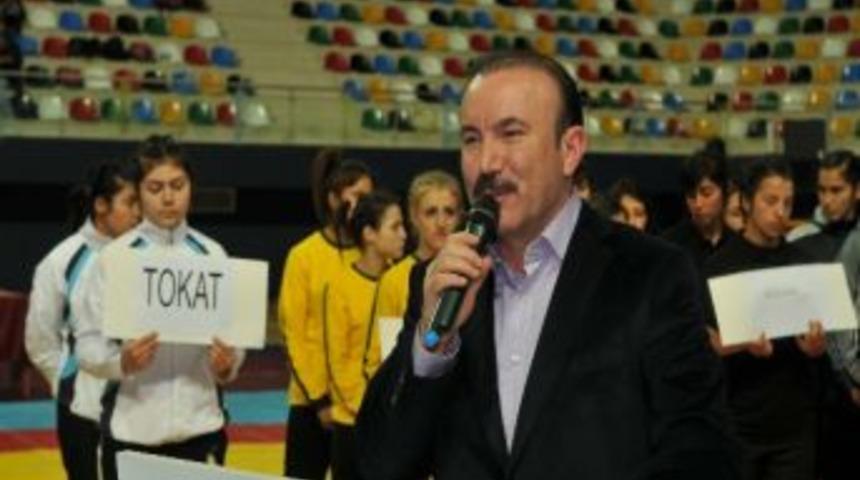 T&uuml;rkiye Bayanlar G&uuml;reş Şampiyonası İzmit&rsquo;te Yapıldı