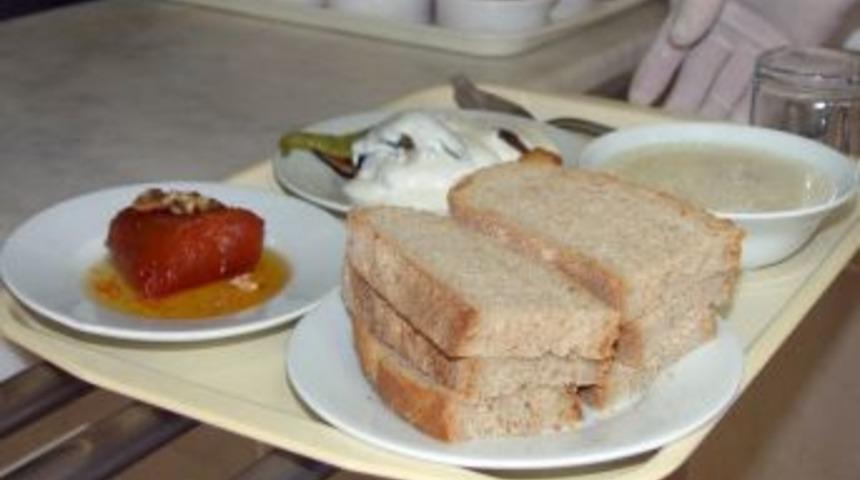 Manisa Tarım İl M&uuml;d&uuml;rl&uuml;ğ&uuml; Yemekhanesinde Tam Buğday Ekmeği Veriliyor