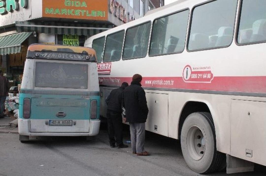 Konya&rsquo;da Trafik Kazası: 5 Yaralı