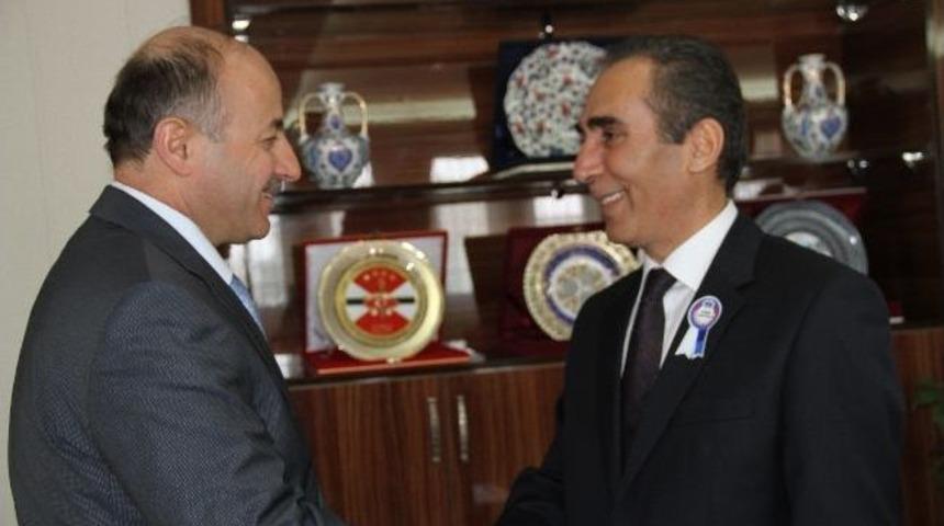 Vali Azizoğlu&rsquo;na Vergi Haftası Ziyareti