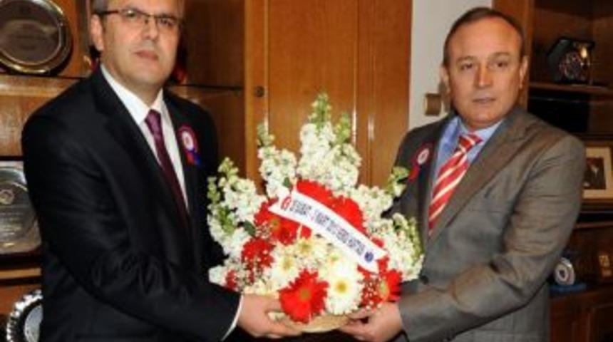 Vali Kızılcık: Vergimizi Verelim Ki Hizmet Talep Etme Hakkını Kendimizde G&ouml;relim