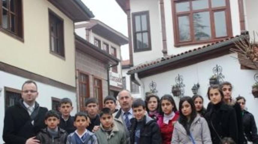 Siverek&rsquo;in En &Ccedil;alışkan &Ouml;ğrencileri Ilk Kez Ankara&rsquo;yı Gezdi