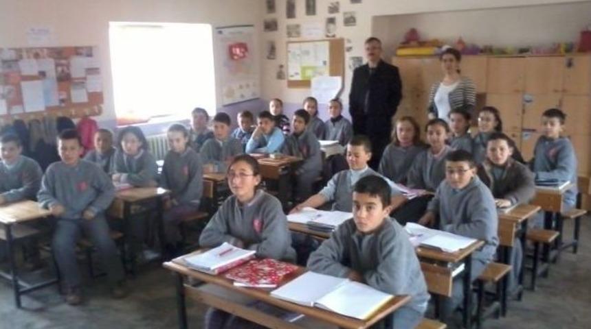 Sevdiğin İlkokulu Ve Ortaokuluna Ziyaret