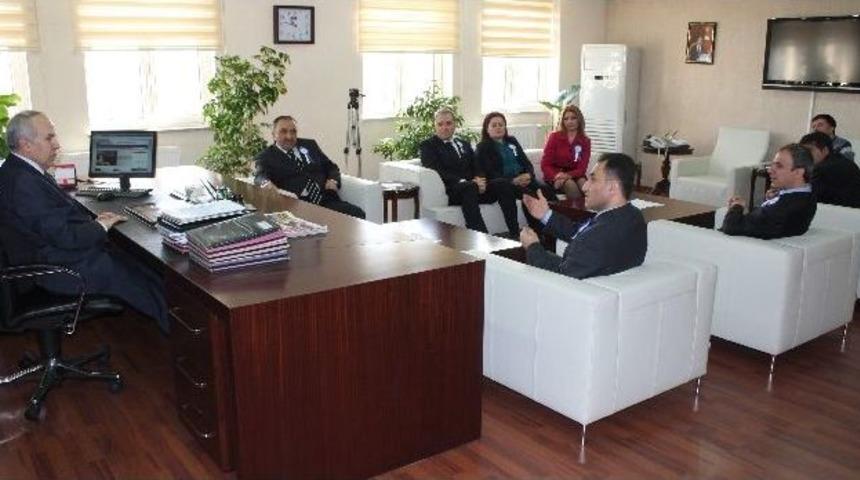 Vergi Dairesi Başkanı &Ccedil;ember Vali Ata'yı Ziyaret Etti