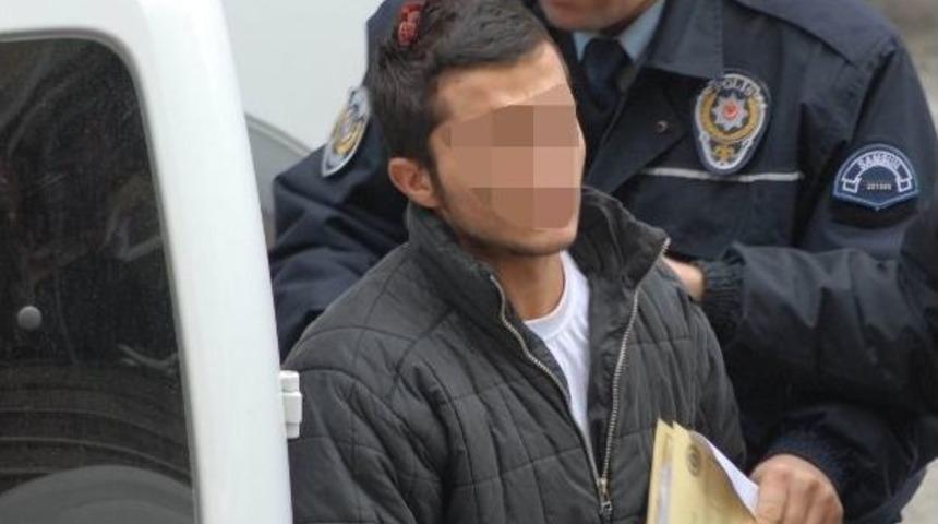 Yan Bakma Tartışmasında Bı&ccedil;aklandı