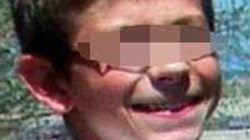 &Ccedil;&ouml;p d&ouml;kmemek i&ccedil;in anne ve babasını &ouml;ld&uuml;rd&uuml;