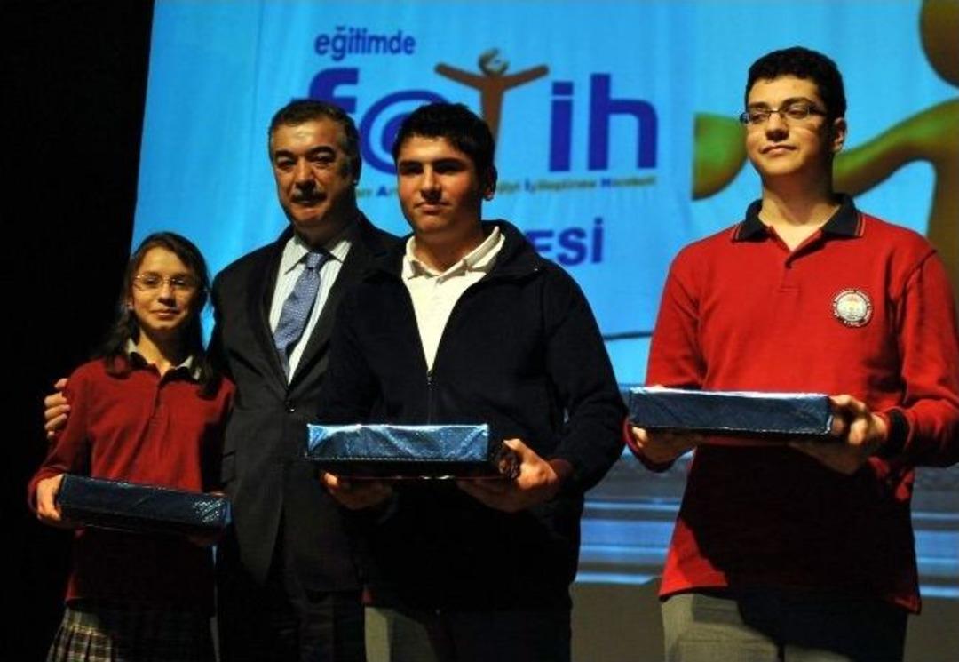 Aydın&rsquo;da 722 Tablet Sahiplerine Teslim Edildi