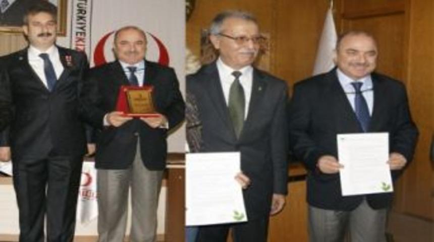 Tema Ve Kızılay&rsquo;dan Ayto&rsquo;ya Teşekkk&uuml;r