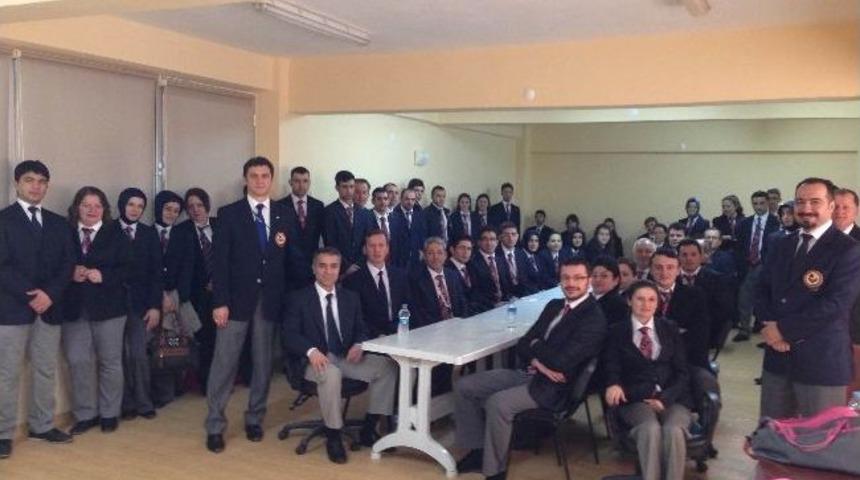 Karate Aday Hakem Kursuna Rekor Katılım