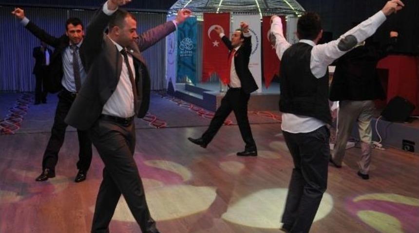 Nil&uuml;fer Halk Dansları 13 Yaşında