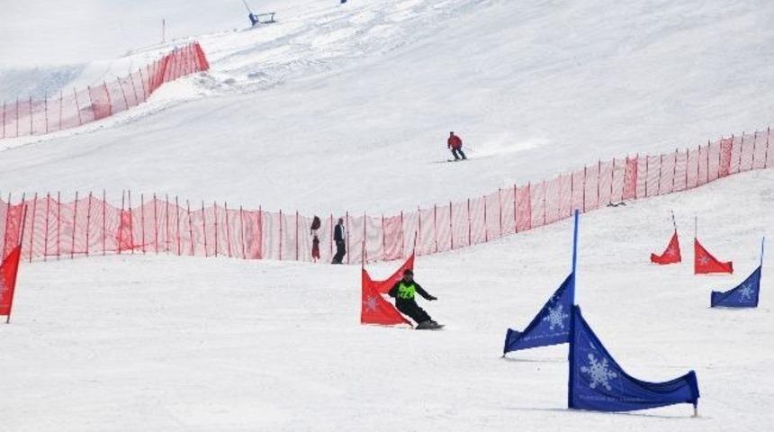 Snowboard Türkiye Şampiyonası Başladı