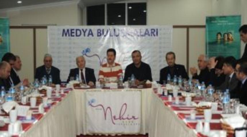 K&uuml;tahya Valisi Kenan &Ccedil;ift&ccedil;i: