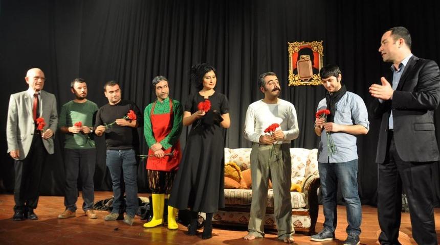 Batman Belediyesi Şehir Tiyatrosu&rsquo;nun Yeni Oyunu &Ccedil;ehov&rsquo;dan