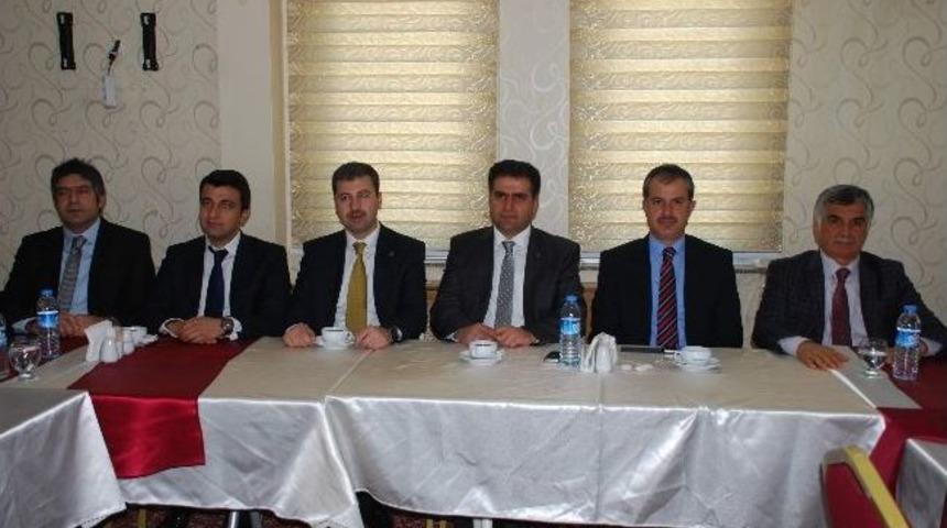 Ak Parti, Basın Mensuplarıyla Bir Araya Geldi