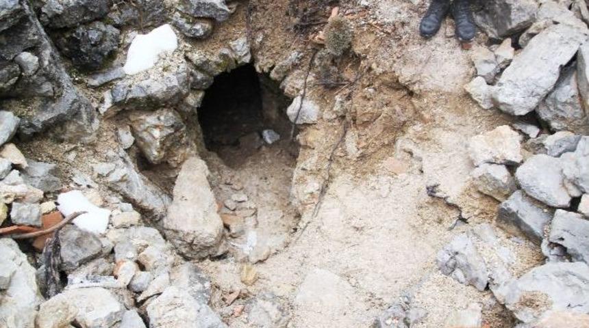 Ka&ccedil;ak Kazı Yapanlara Su&ccedil;&uuml;st&uuml;