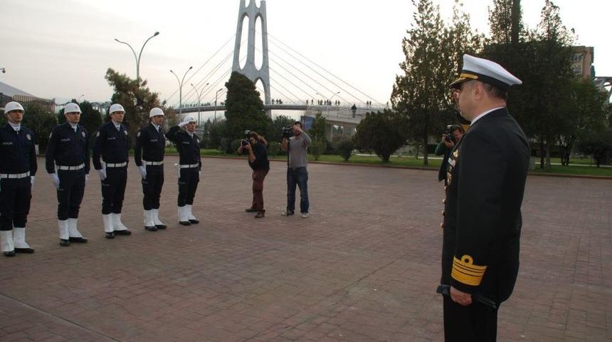 İstifa Eden Donanma Komutanının Yerine Atanan Bostanoğlu, Valiyi Ziyaret Etti