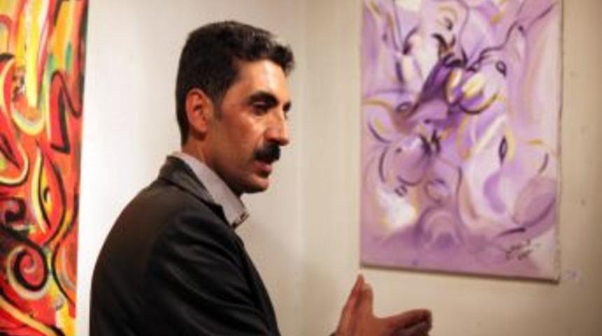 Suriyeli Ressam, A&ccedil;tığı Sergiden Elde Edilen Geliri Vatandaşları I&ccedil;in Kullanacak