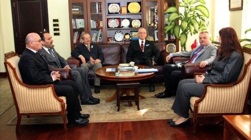 Defterdar Kuşak&rsquo;tan, Vali &Ouml;zcan&rsquo;a Ziyaret