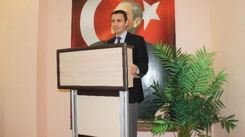 Turizme Y&ouml;n Verenler, Lisede Seminer Verdi