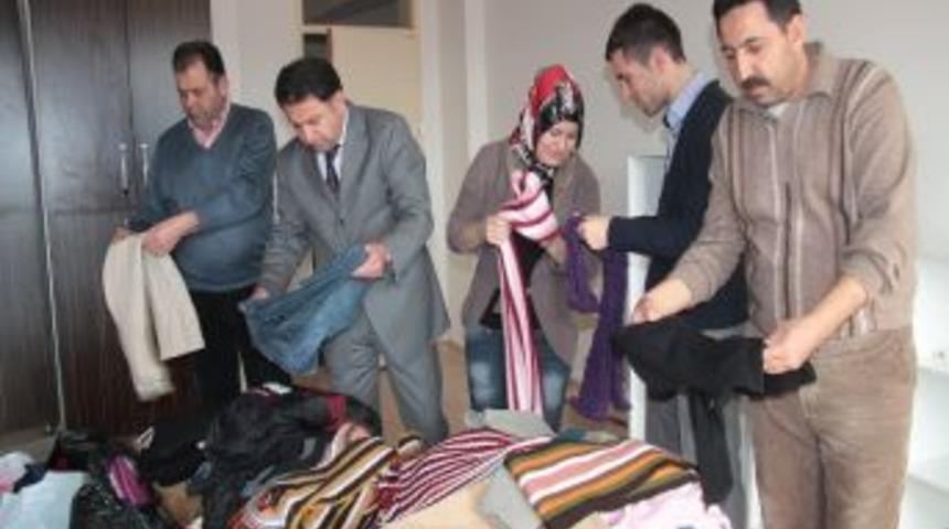 Paylaşım Merkezi İle Dar Gelirli &Ouml;ğrencilere Umut Oluyorlar