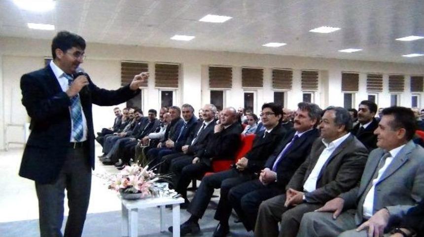 Kişisel Gelimiş Uzmanı Canten Kaya Erciş&rsquo;te