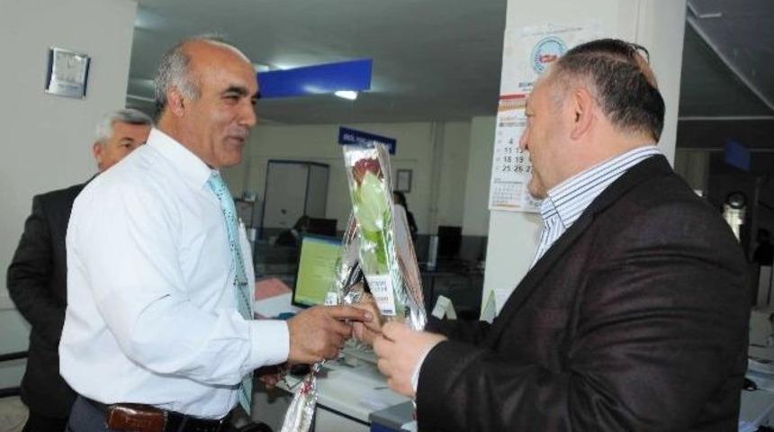 Başkan Tarhan'dan Vergi Haftası Ziyareti